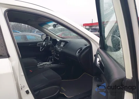 2014 Nissan Pathfinder Sv z USA, uszkodzony, nr VIN 5N1AR2MM9EC670070